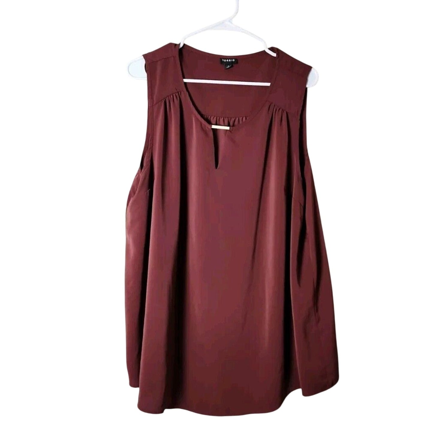 Torrid Sleeveless Blouse Top Plus Size 2X Red Burgundy Keyhole V-Neck