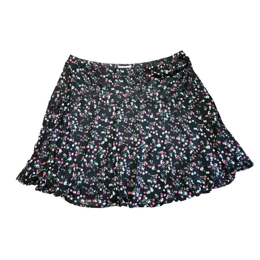 A Beautiful Soul Mini Skirt Plus Size 22/24 Black Floral Elastic Waist