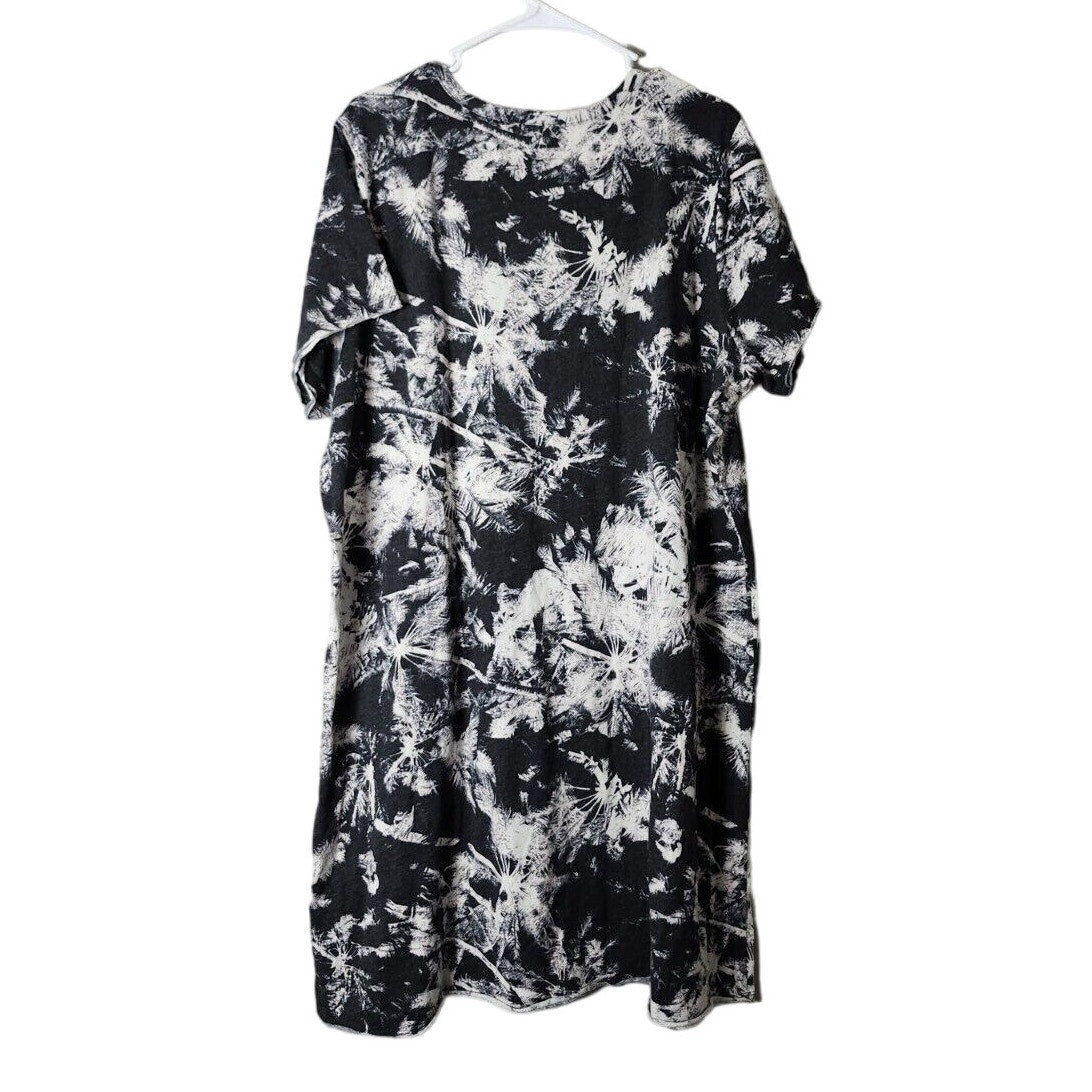 Torrid Lovesick T-Shirt Dress Plus Size 2X Palm Print Black & White Distressed