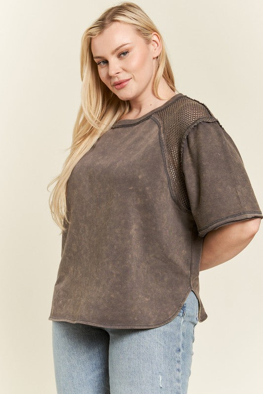 MINERAL WASHED SHORT SLEEVE FISHNET TOP