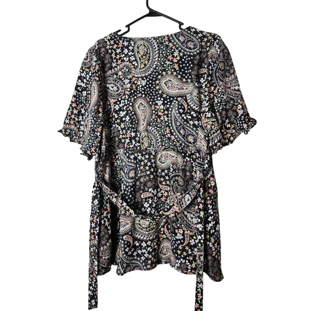 Torrid Babydoll Blouse Plus Size 3X Black Paisley Floral Tie Waist V-Neck