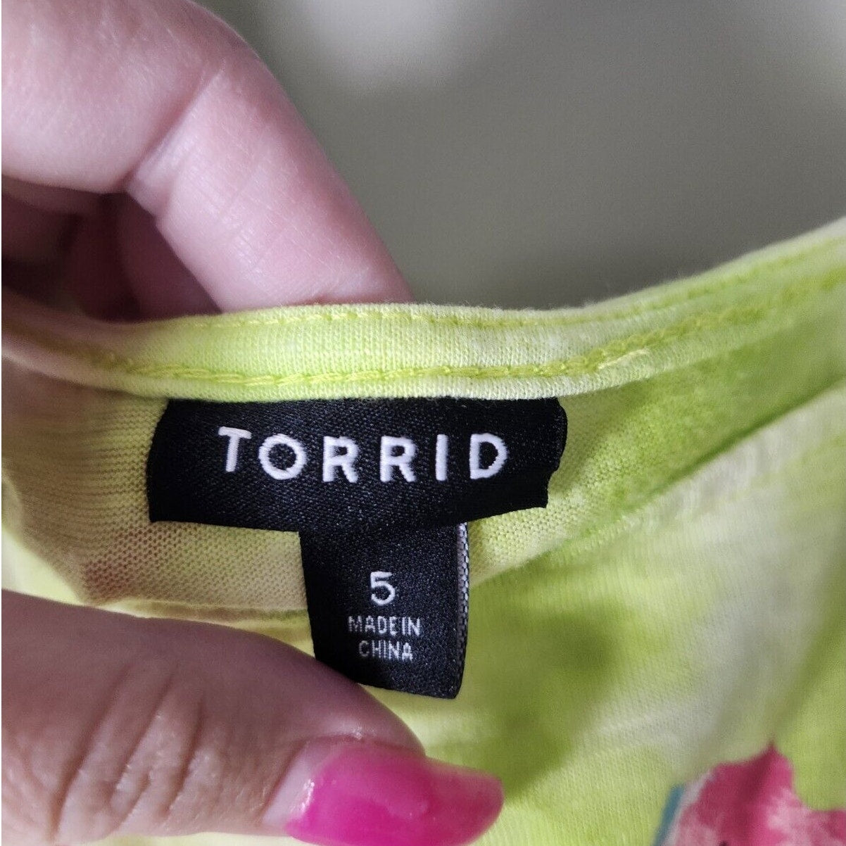 Torrid T-Shirt Size 5X Slub Off Shoulder Twist Tie Dye Green Summer