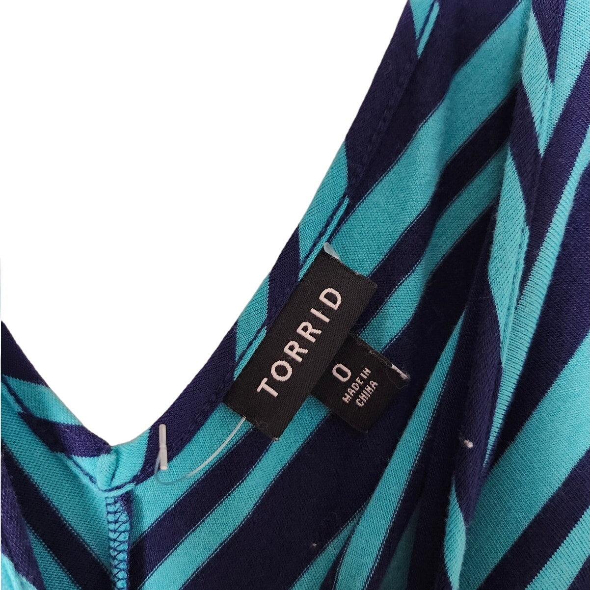 Torrid Maxi Dress Plus Size 0X Blue Chevron Pleated Sleeveless V-Neck