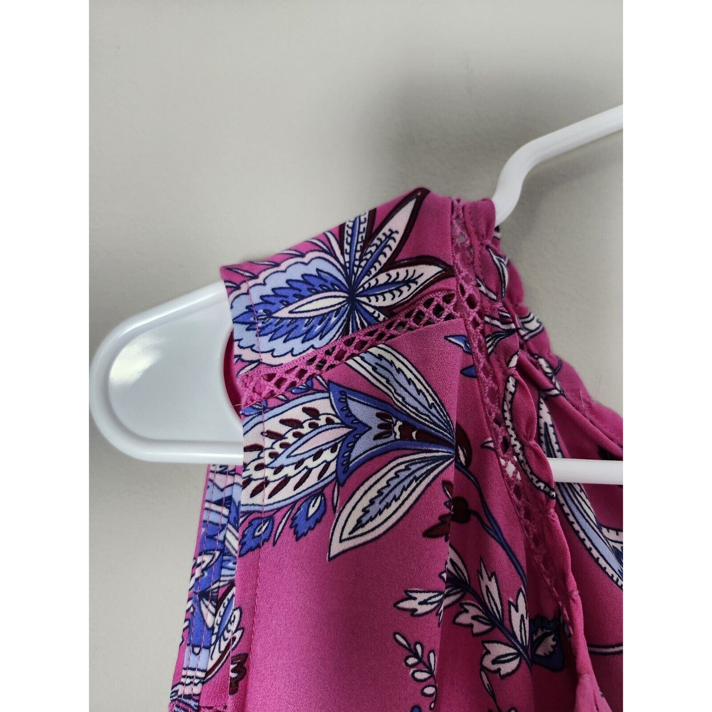 Talbots Blouse Top Plus Size 1X Sleeveless Pink Blue Paisley Crochet Button