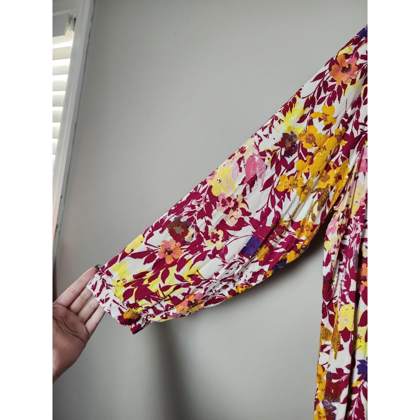 Woman Within Blouse Top Plus Size 26/28 Yellow Pink Floral V-Neck Long Sleeve