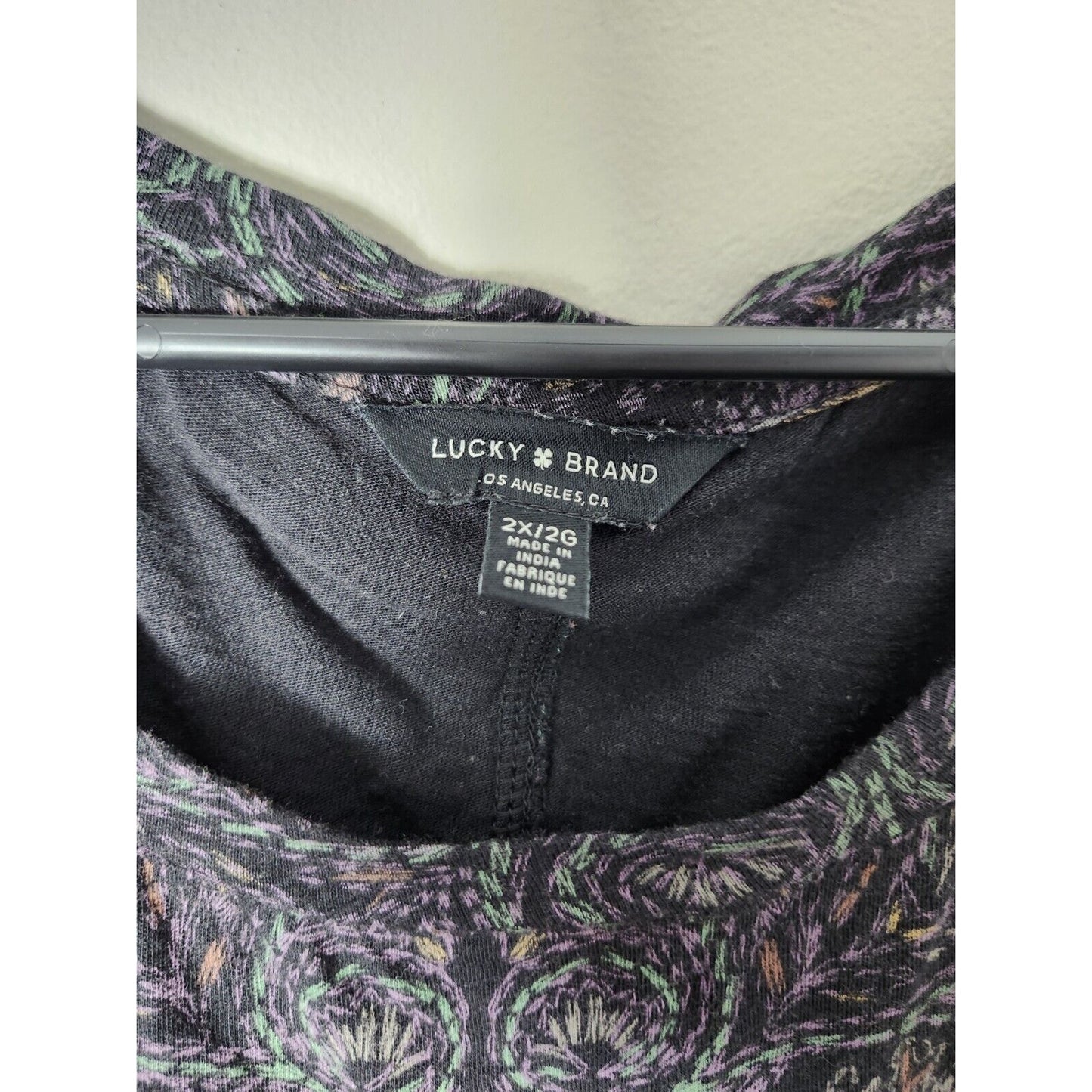 Lucky Brand T-Shirt Top Plus Size 2X Black Paisley Short Sleeve Tee Split Back