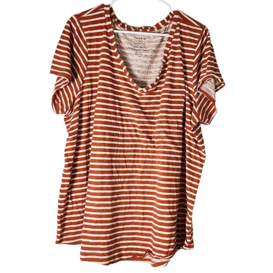 Torrid T-Shirt Plus Size 3X Burnt Orange White Striped Classic Fit V-Neck Tee