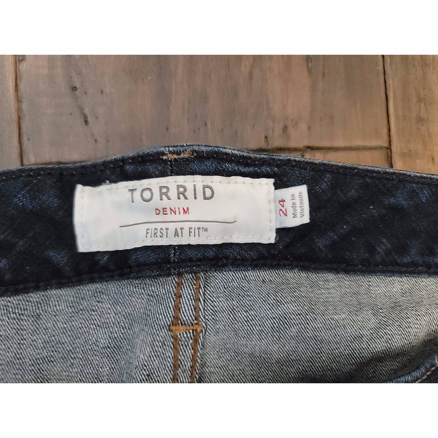 Torrid Denim Bermuda Shorts Dark Wash Plus Size 24