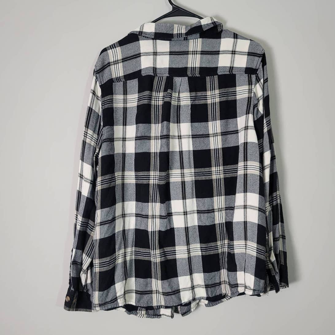 Ava & Viv Flannel Shirt Button Down Black & White Plaid Plus Size 1X